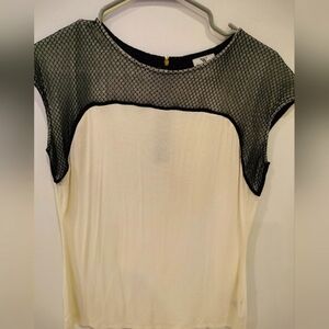 Vintage Women's Worthington  Black Mesh Shoulders & White  Top Size Medium